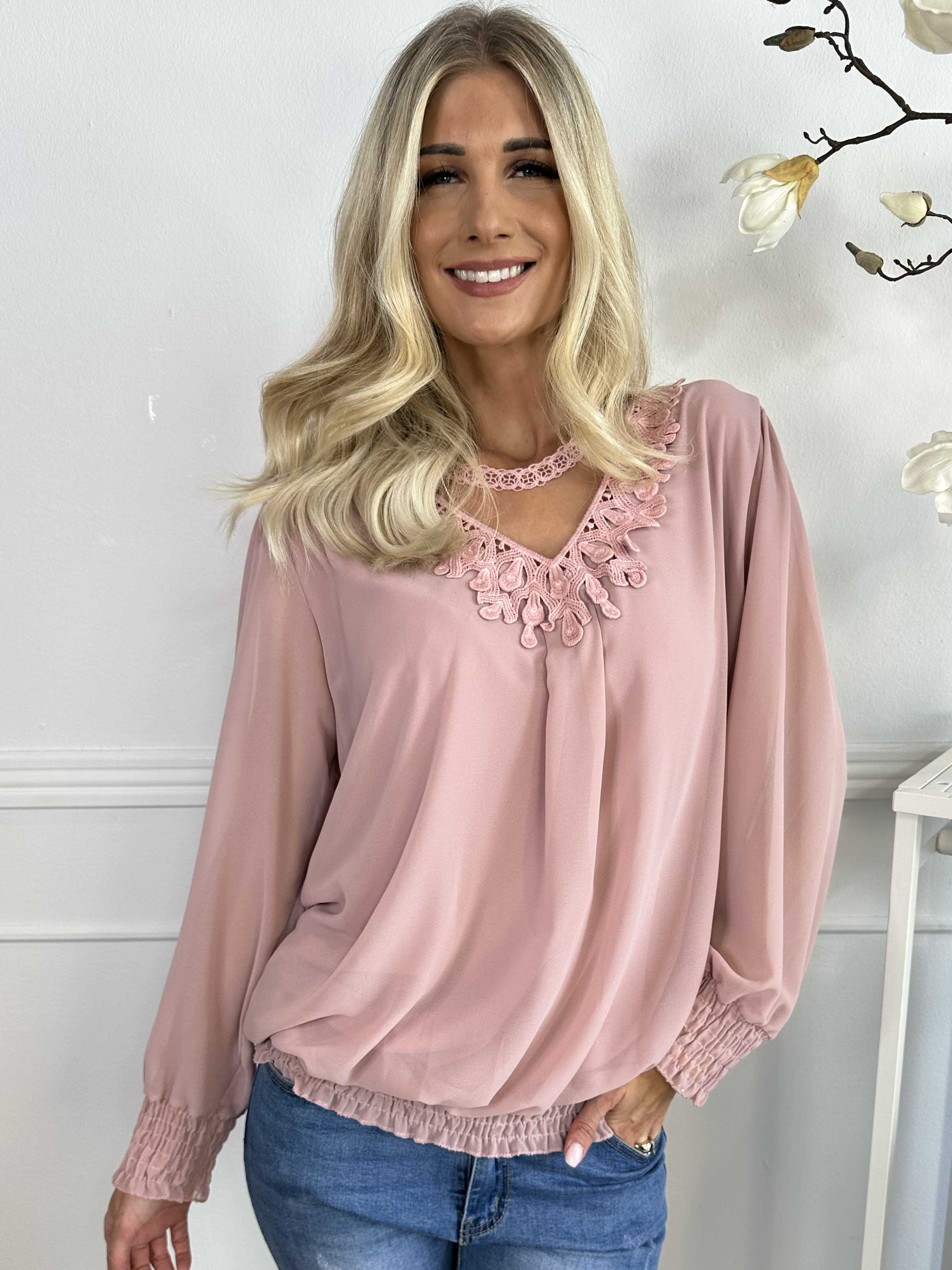 Addison - Tunika i chiffong med urringningsdetaljer